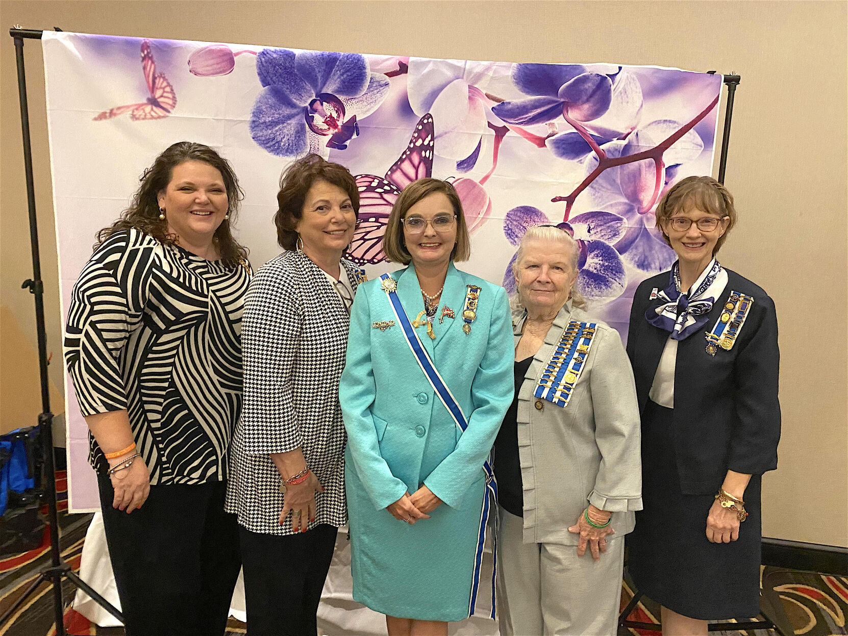 Phillip Hamman DAR Chapter members attend district meeting